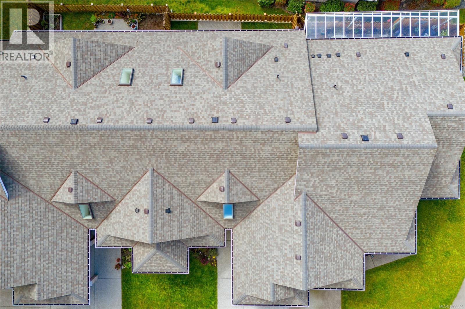 #33 300 Grosskleg Way - 39