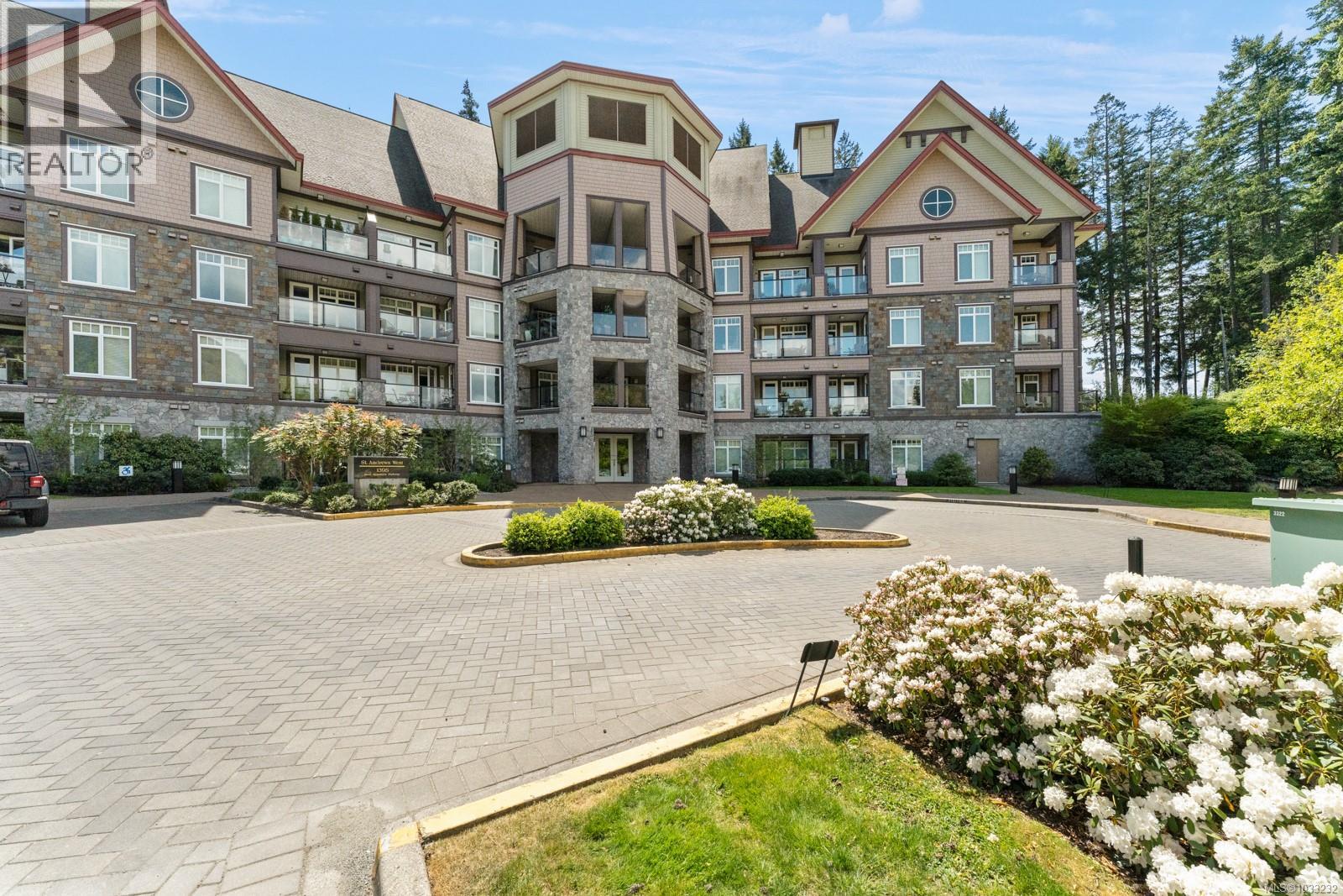 403 1395 Bear Mountain Parkway, Langford