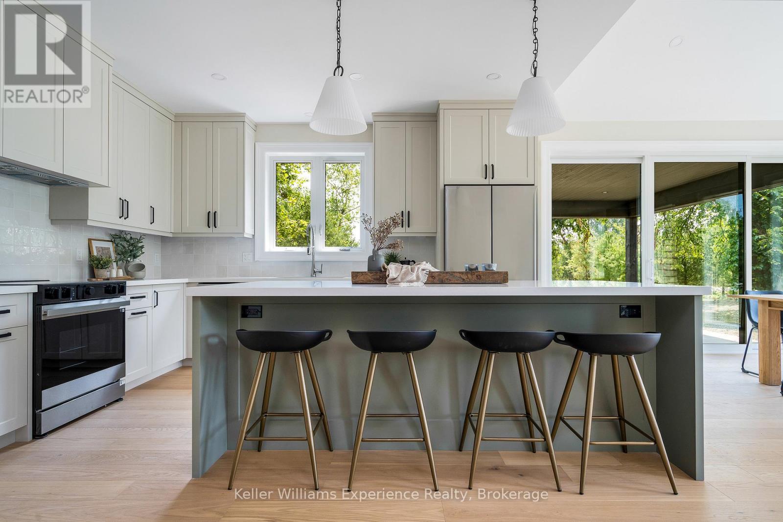 Tailored Pendant Lights  Add an Upscale Touch