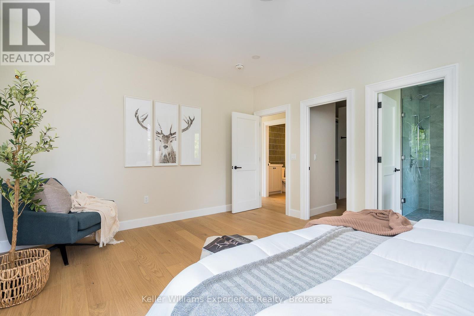 Solid Poplar Doors & Solid Poplar Trim