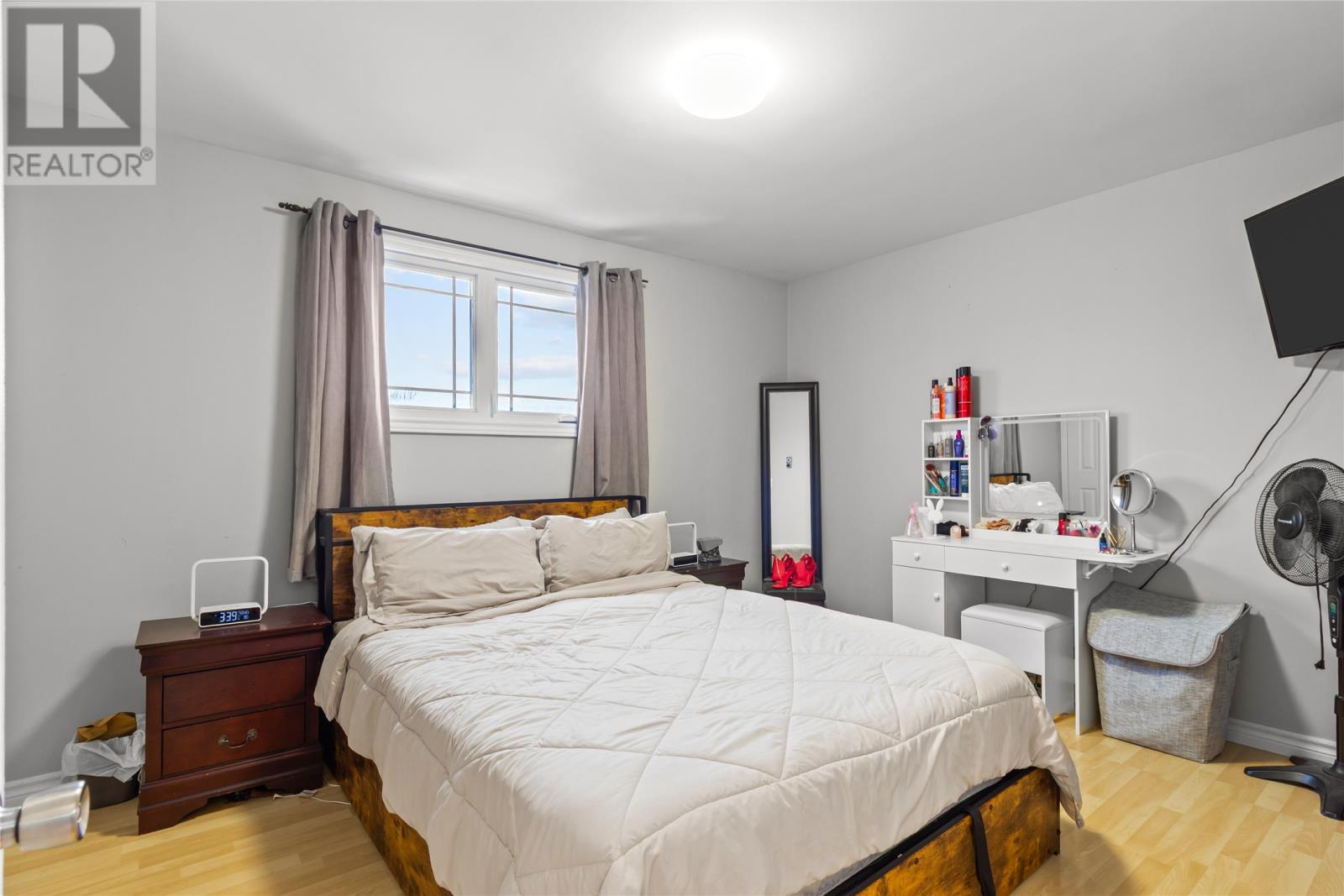 15 Donovan Street - 13