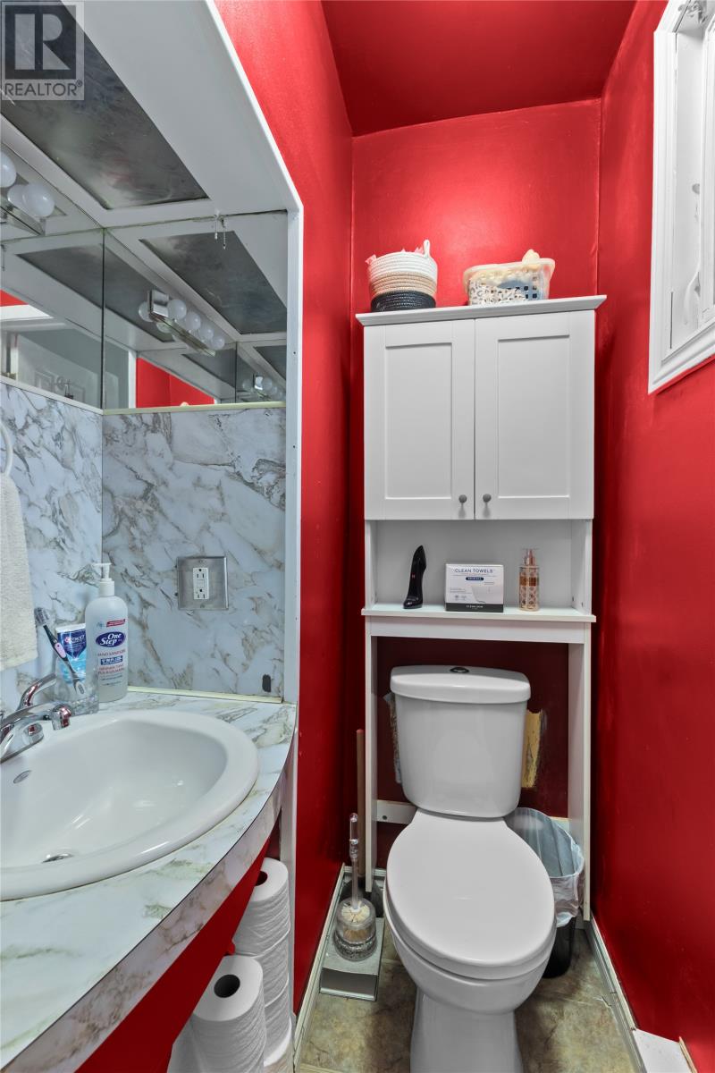 15 Donovan Street - 16