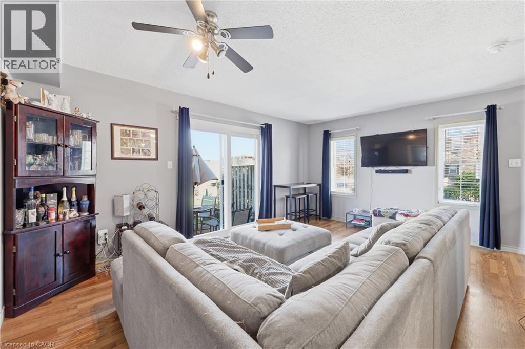 124 GOSLING GARDENS Gardens Unit# 50, Guelph, Ontario, N1G5K6 — Photo 13
