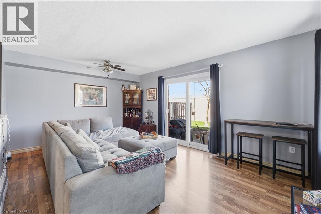 124 GOSLING GARDENS Gardens Unit# 50, Guelph, Ontario, N1G5K6 — Photo 17