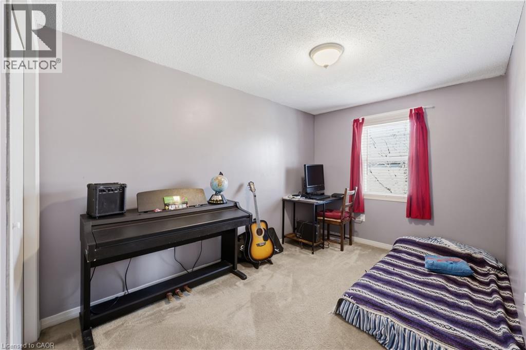 124 GOSLING GARDENS Gardens Unit# 50, Guelph, Ontario, N1G5K6 — Photo 25