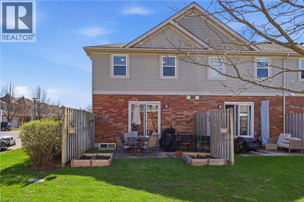 124 GOSLING GARDENS Gardens Unit# 50, Guelph, Ontario, N1G5K6 — Photo 31