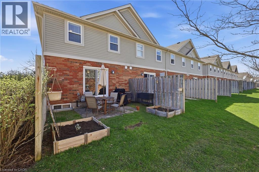 124 GOSLING GARDENS Gardens Unit# 50, Guelph, Ontario, N1G5K6 — Photo 32