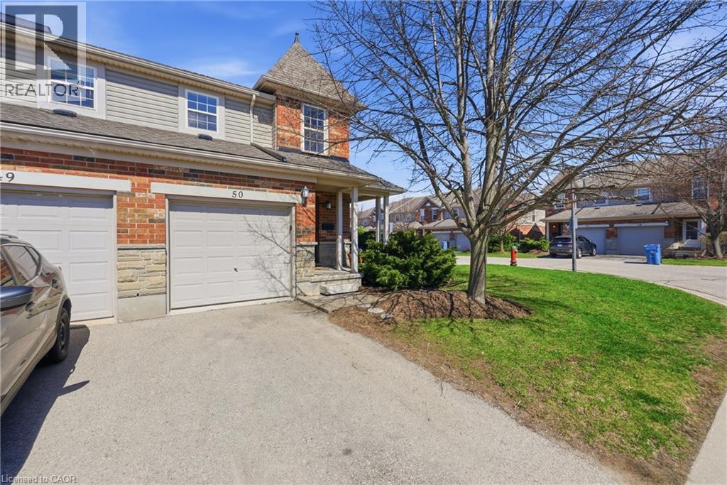 124 GOSLING GARDENS Gardens Unit# 50, Guelph, Ontario, N1G5K6 — Photo 4