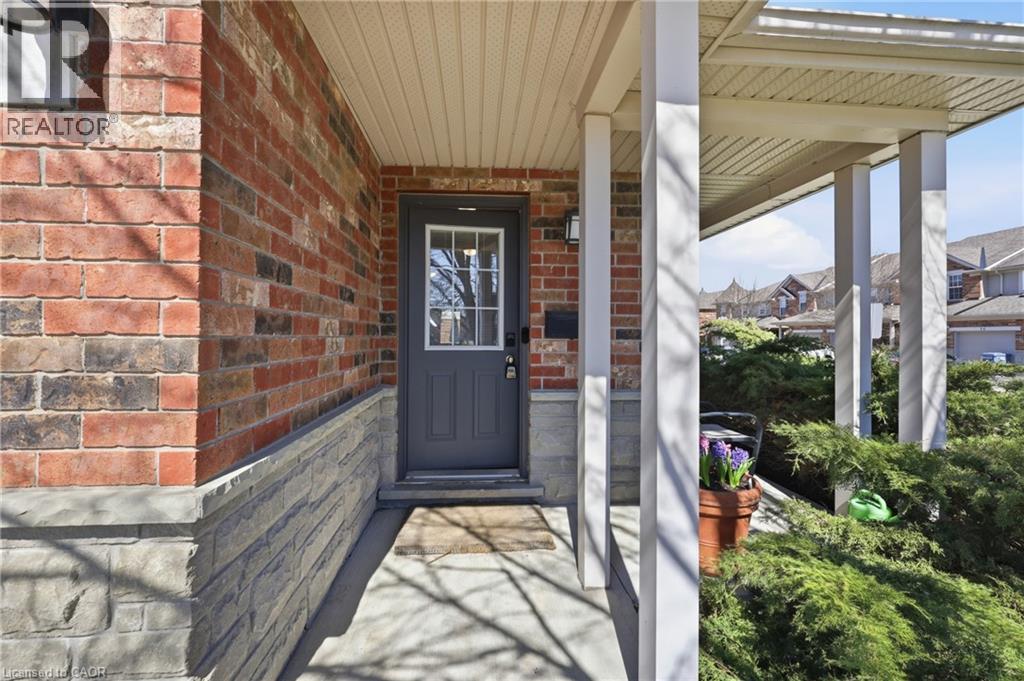 124 GOSLING GARDENS Gardens Unit# 50, Guelph, Ontario, N1G5K6 — Photo 5
