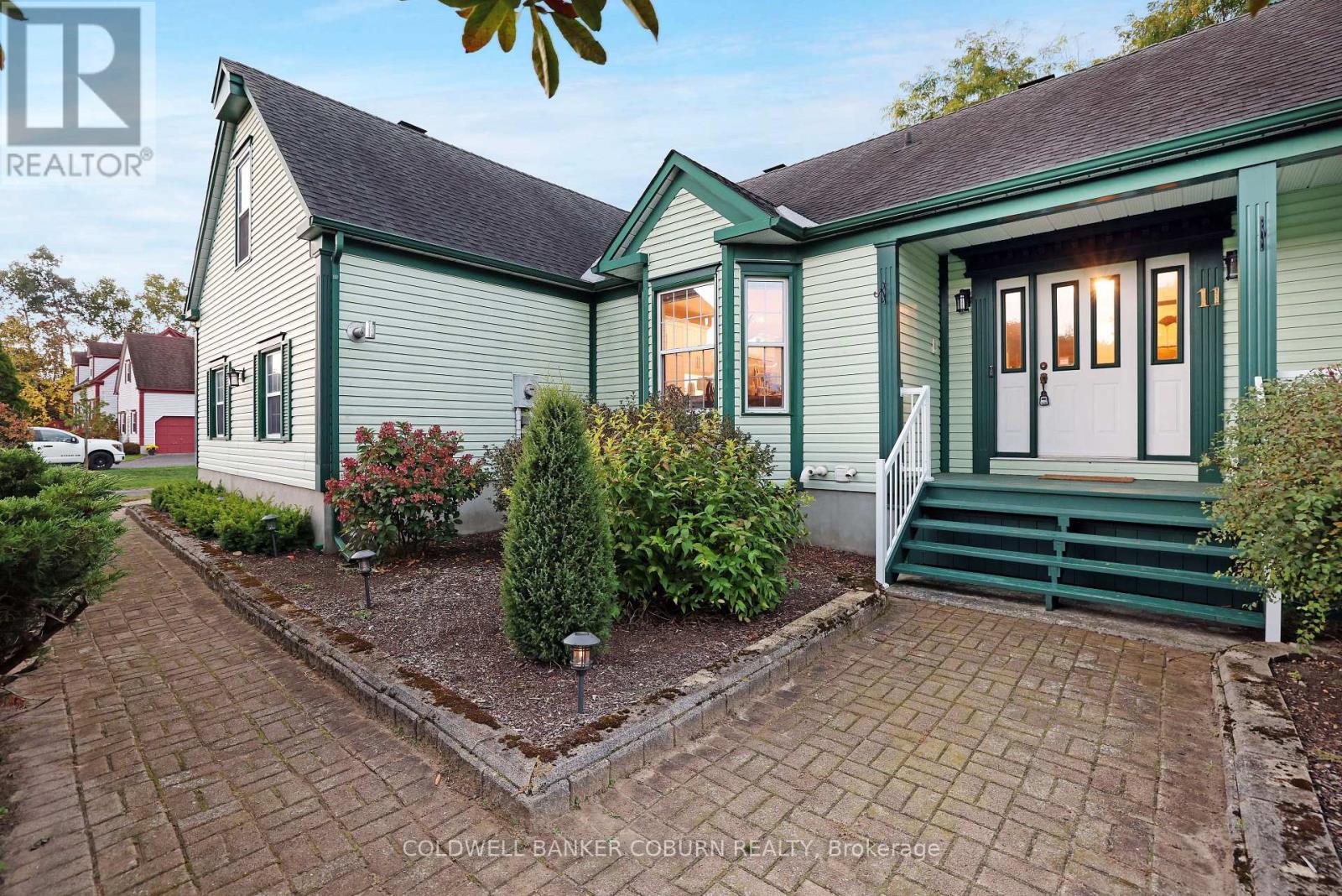 11 KIMBERLY AVENUE - 1