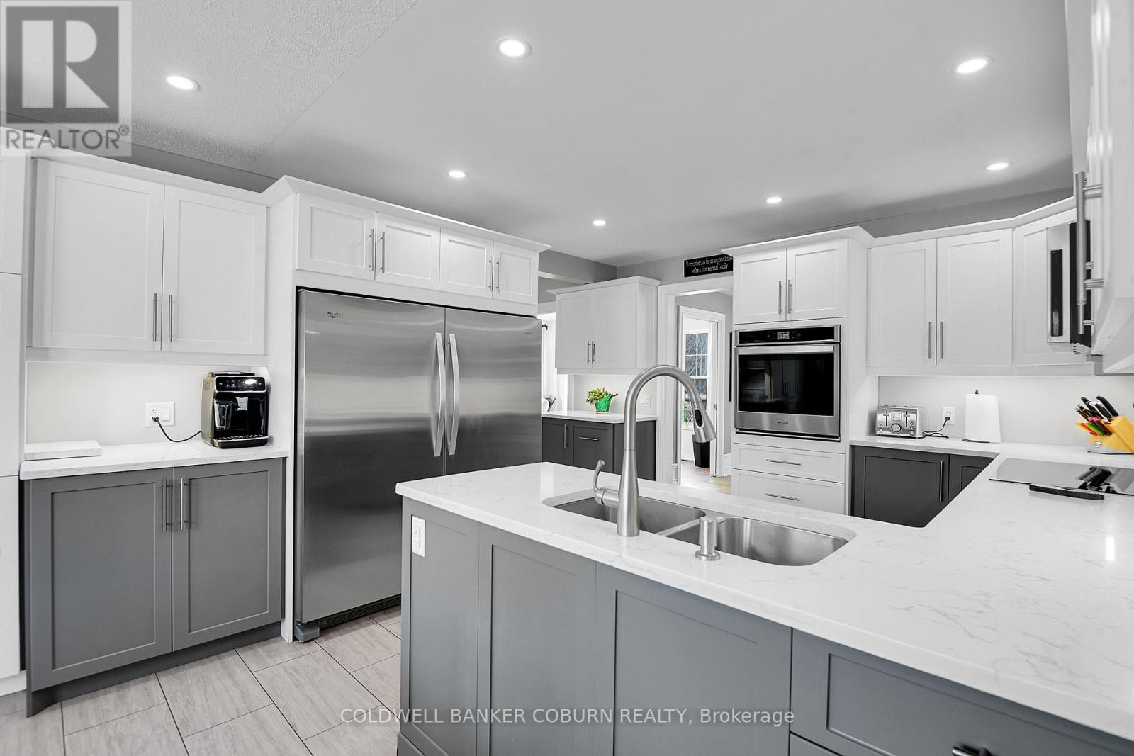 11 KIMBERLY AVENUE - 22