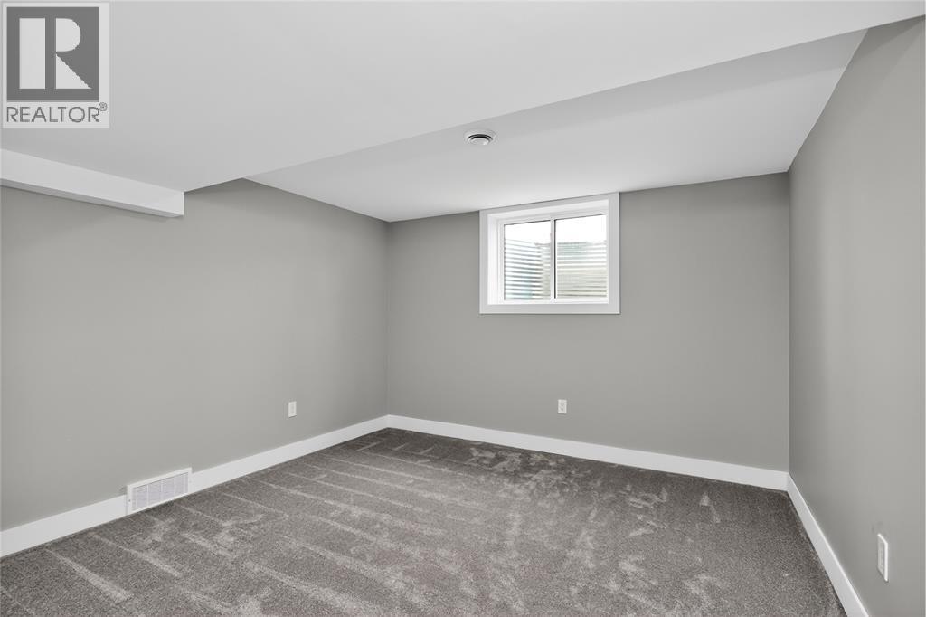 4589 VICTORIA STREET, Oil Springs, Ontario, N0N1P0 — Photo 32