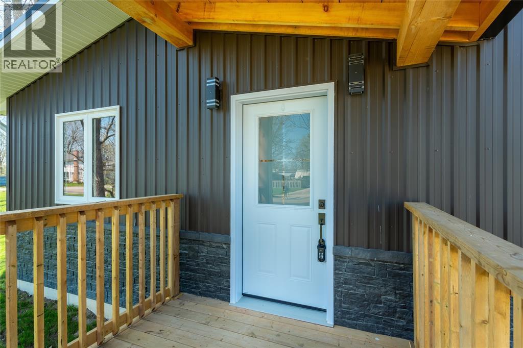4589 VICTORIA STREET, Oil Springs, Ontario, N0N1P0 — Photo 4