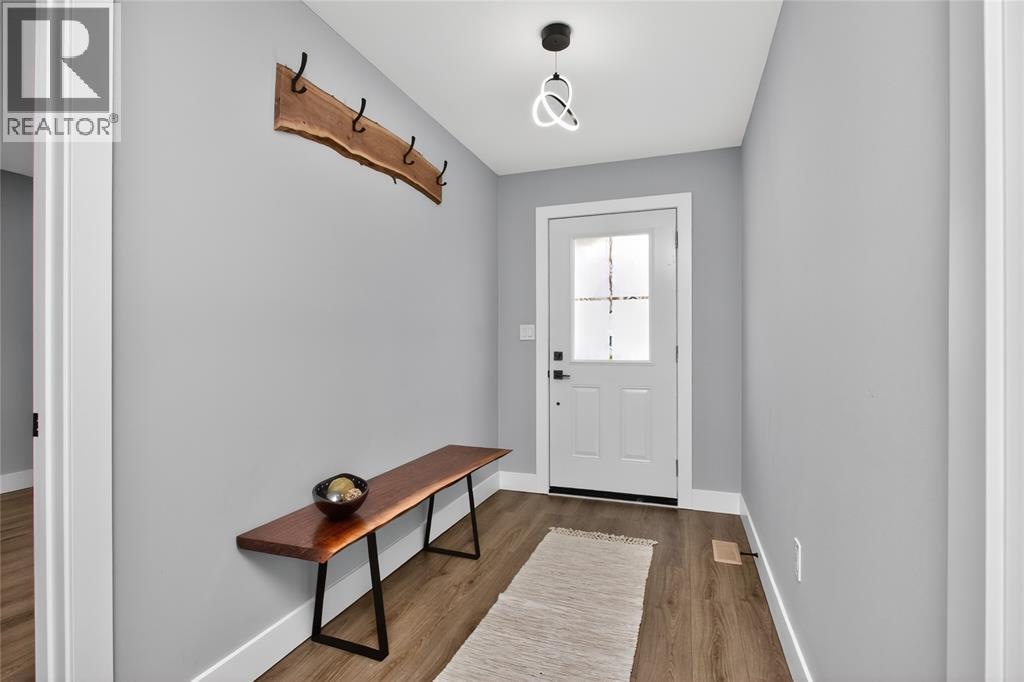 4589 VICTORIA STREET, Oil Springs, Ontario, N0N1P0 — Photo 6