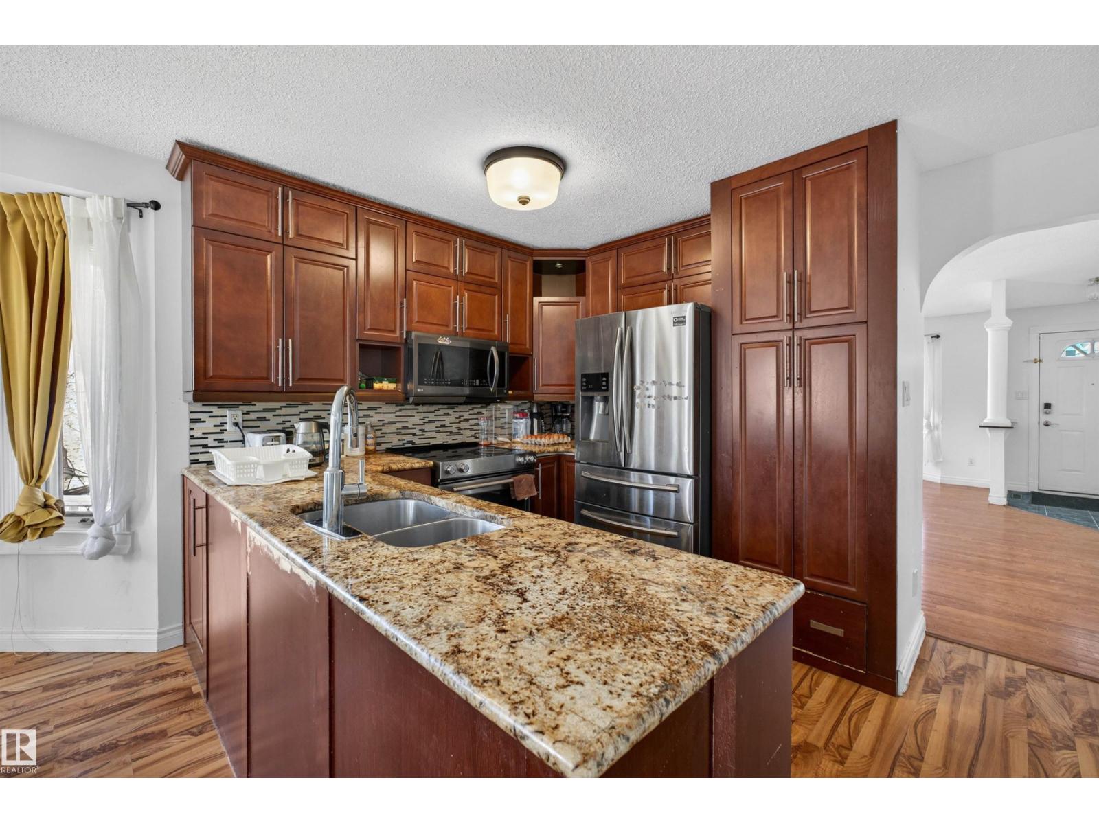 9007 169 AV NW, Edmonton