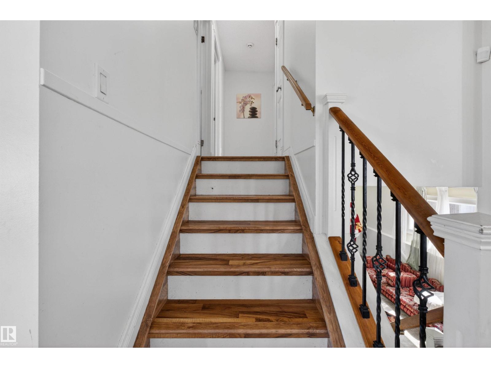 9007 169 AV NW, Edmonton