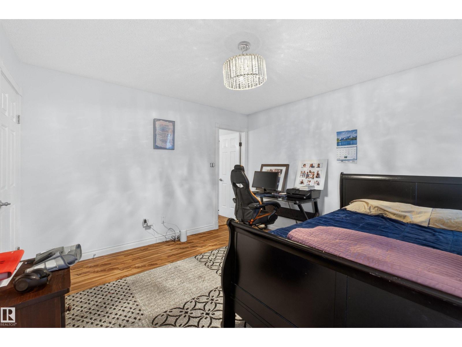 9007 169 AV NW, Edmonton