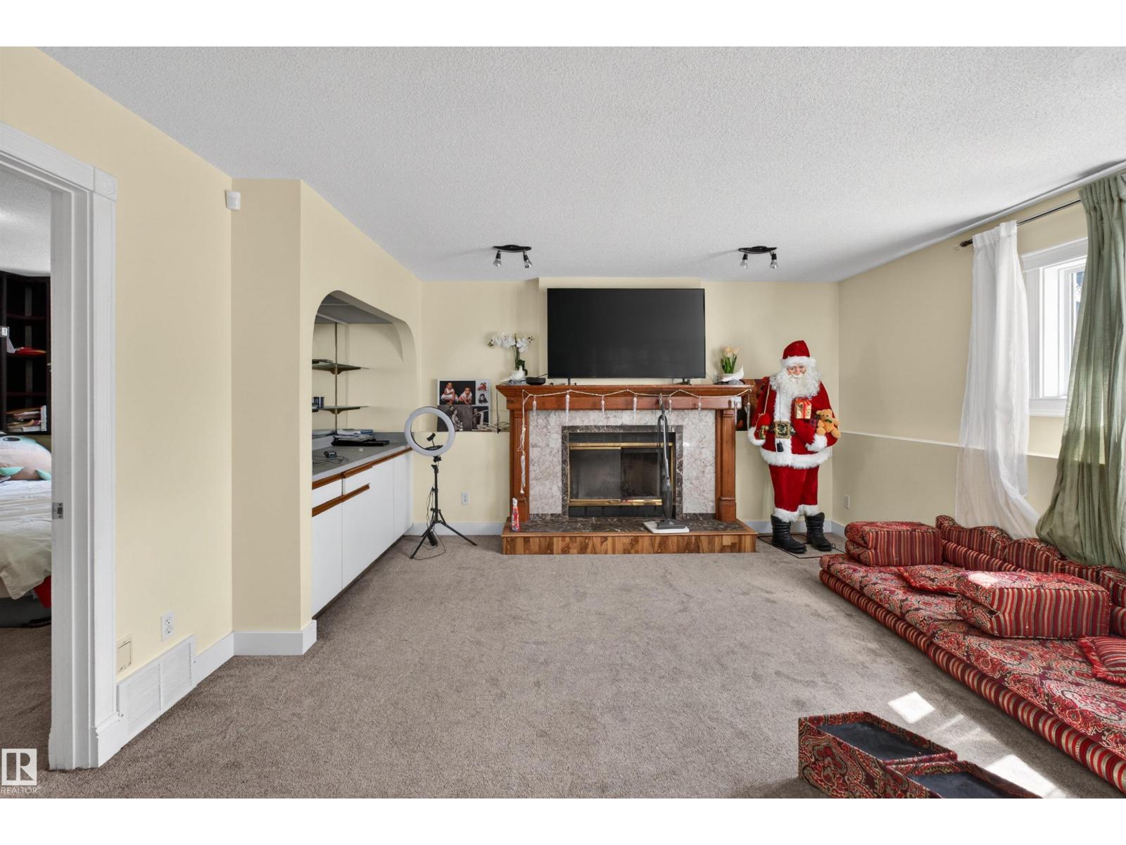 9007 169 AV NW, Edmonton