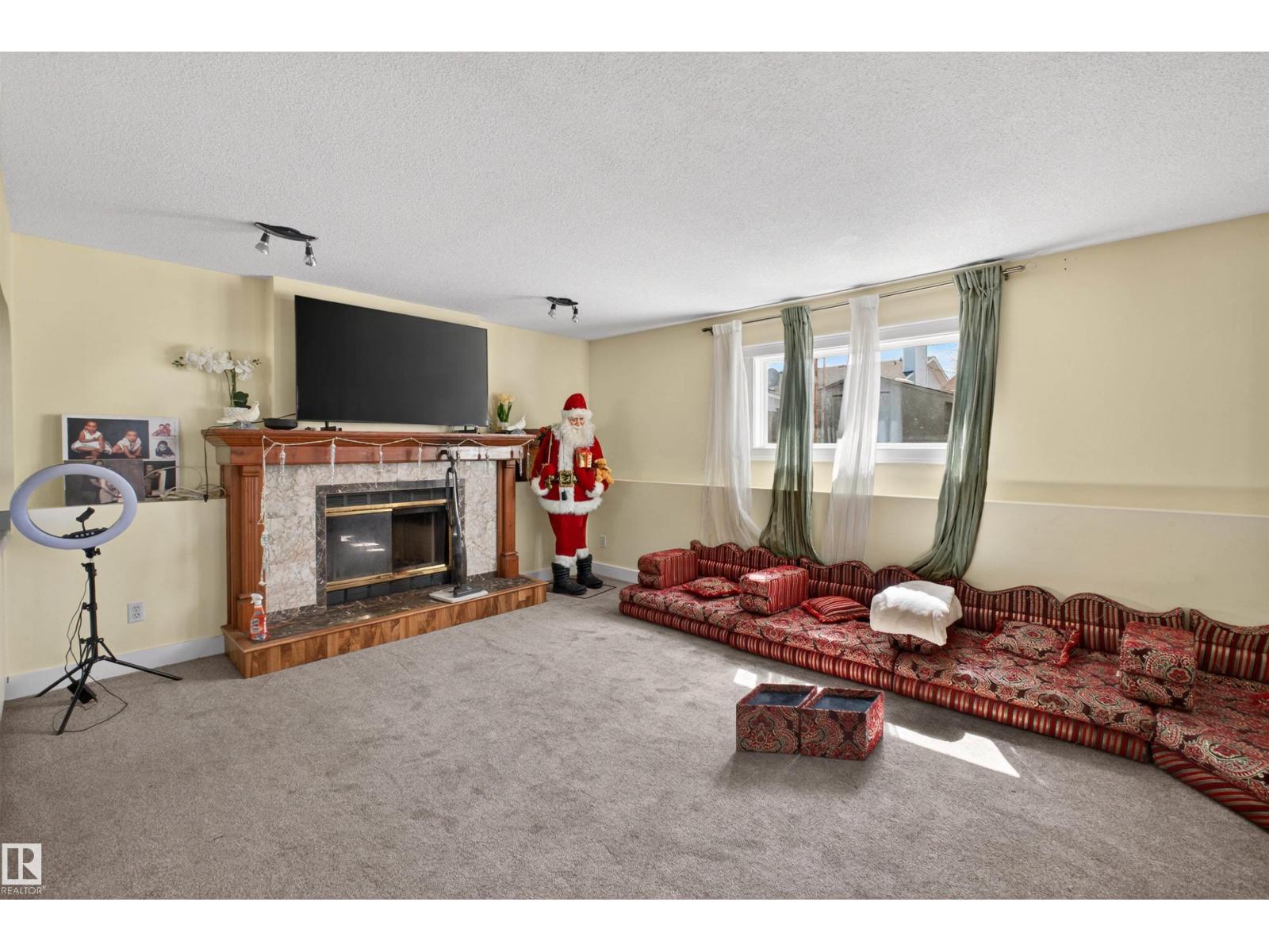 9007 169 AV NW, Edmonton