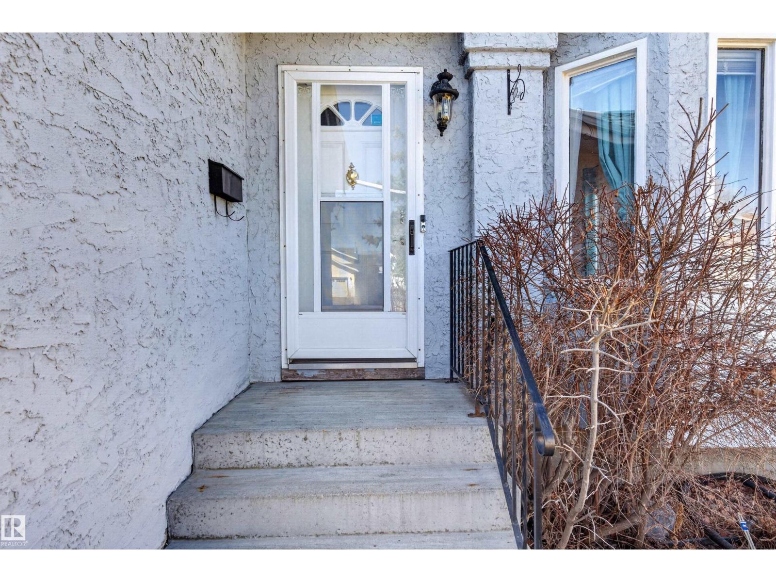 9007 169 AV NW, Edmonton