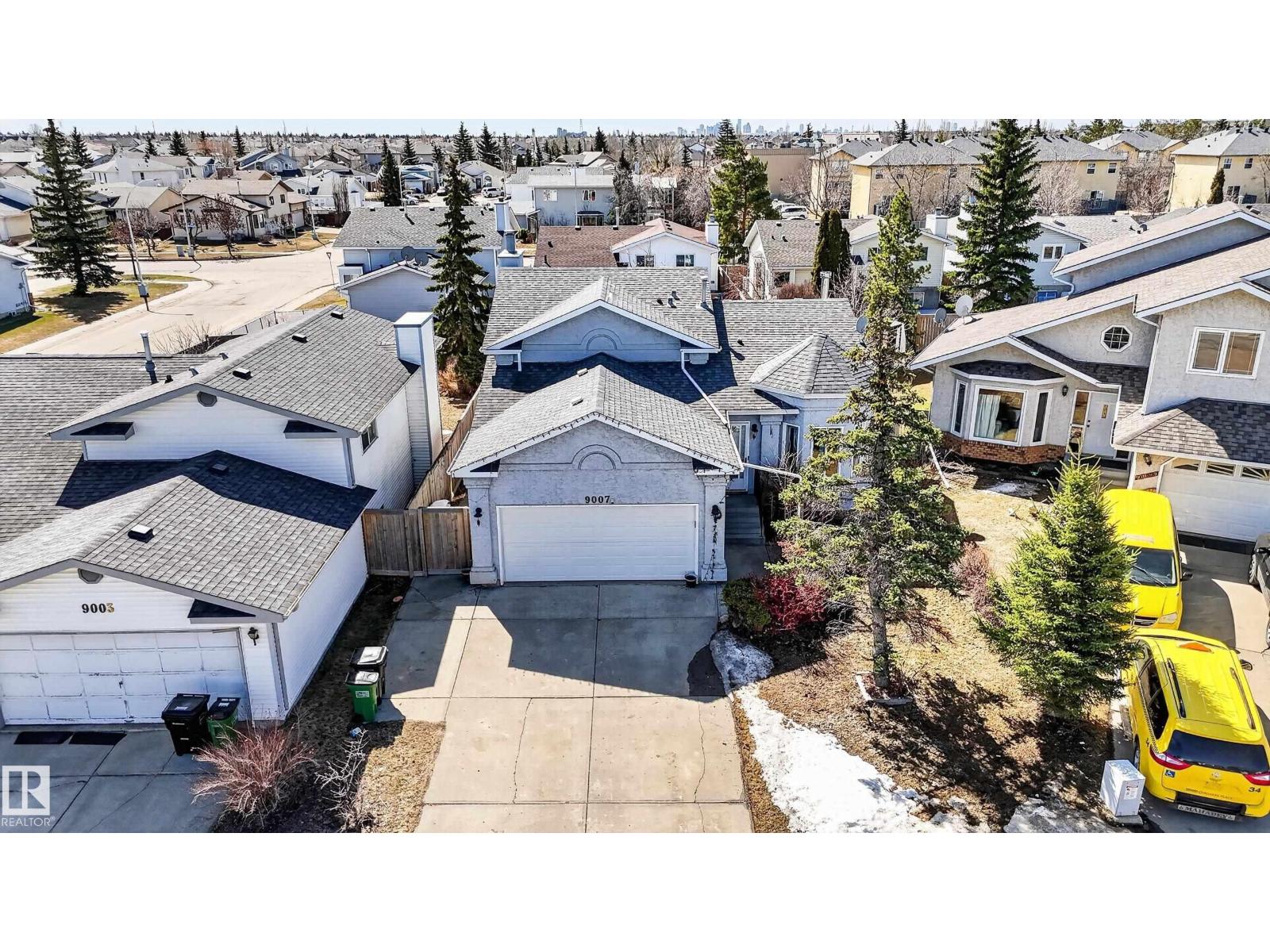 9007 169 AV NW, Edmonton