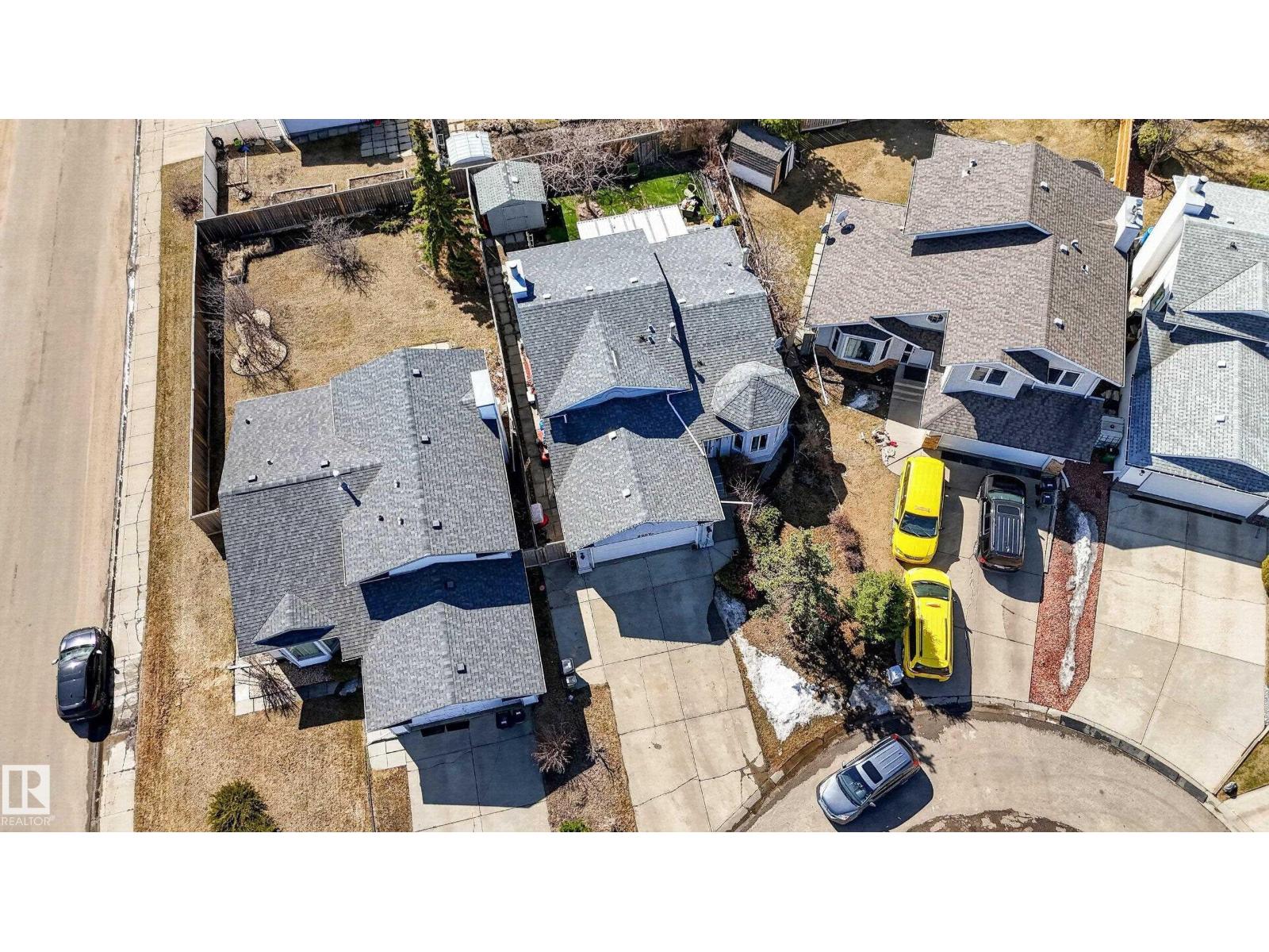 9007 169 AV NW, Edmonton