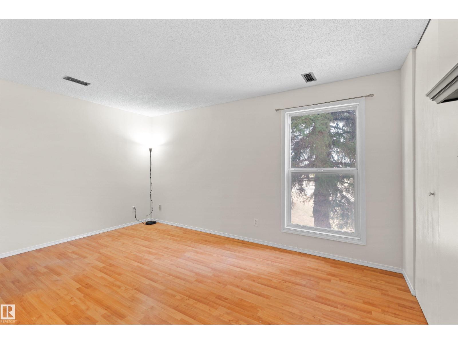 1116 SADDLEBACK RD NW, Edmonton