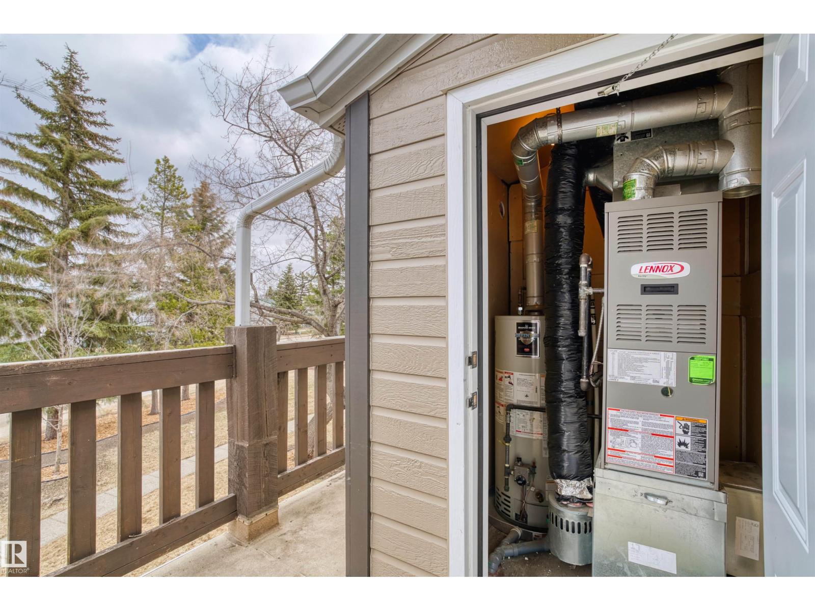 1116 SADDLEBACK RD NW, Edmonton