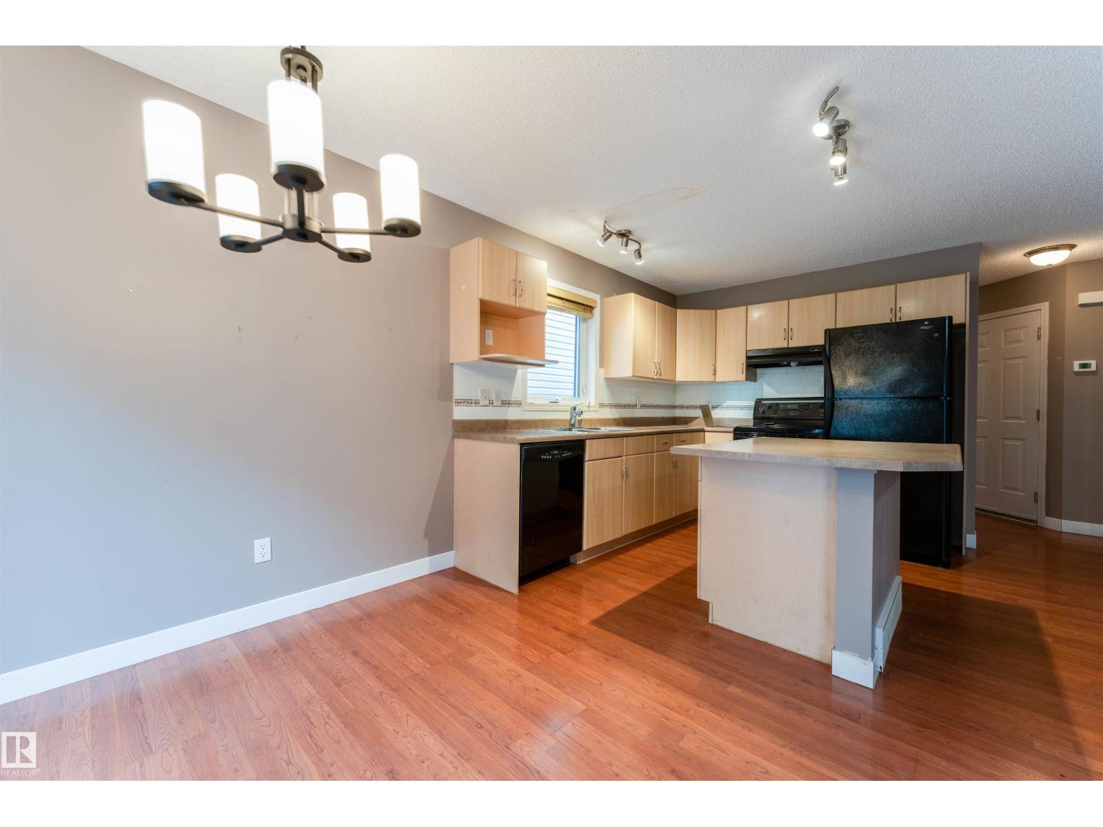 #72 2021 Grantham CO NW, Edmonton