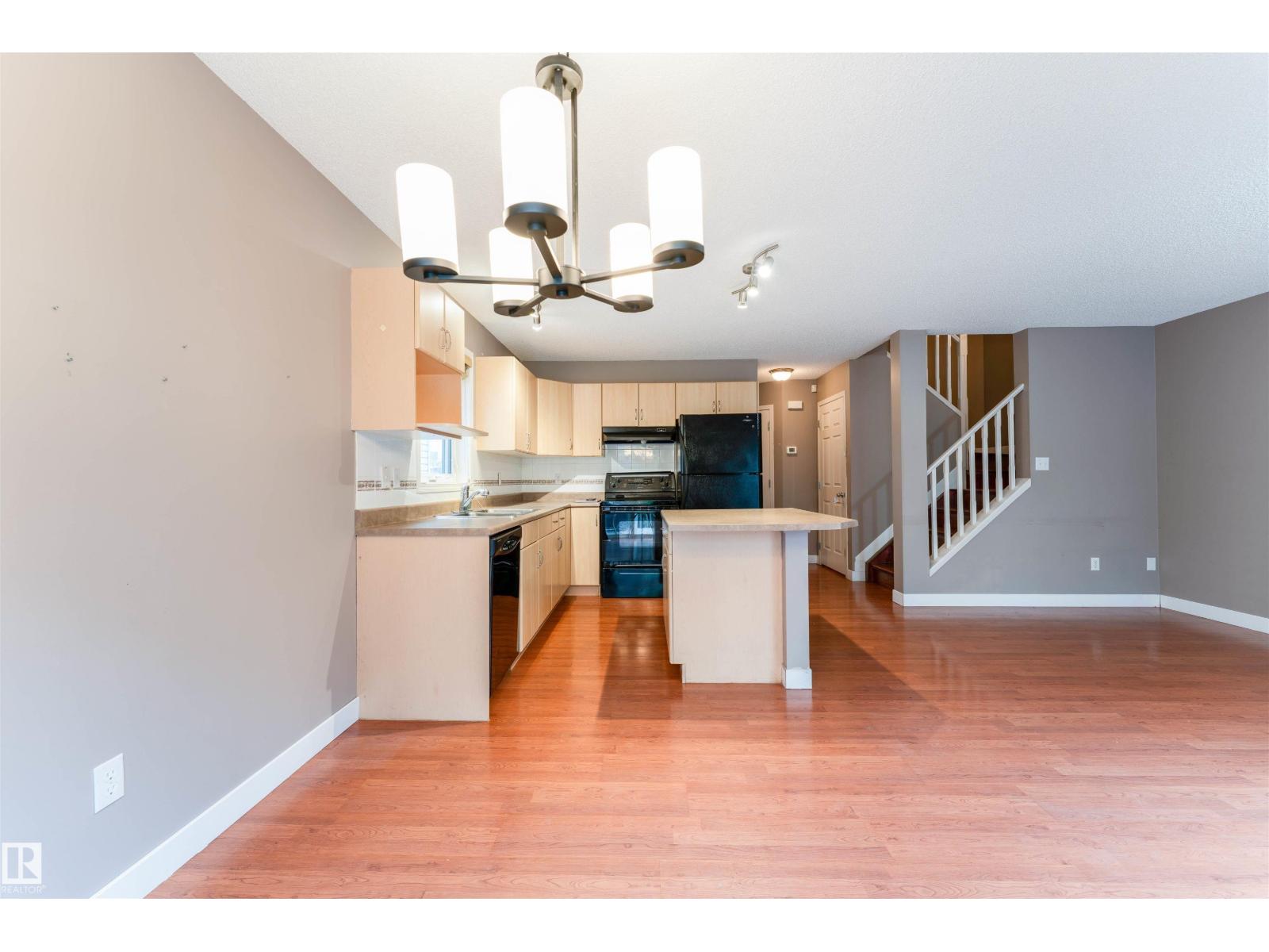 #72 2021 Grantham CO NW, Edmonton