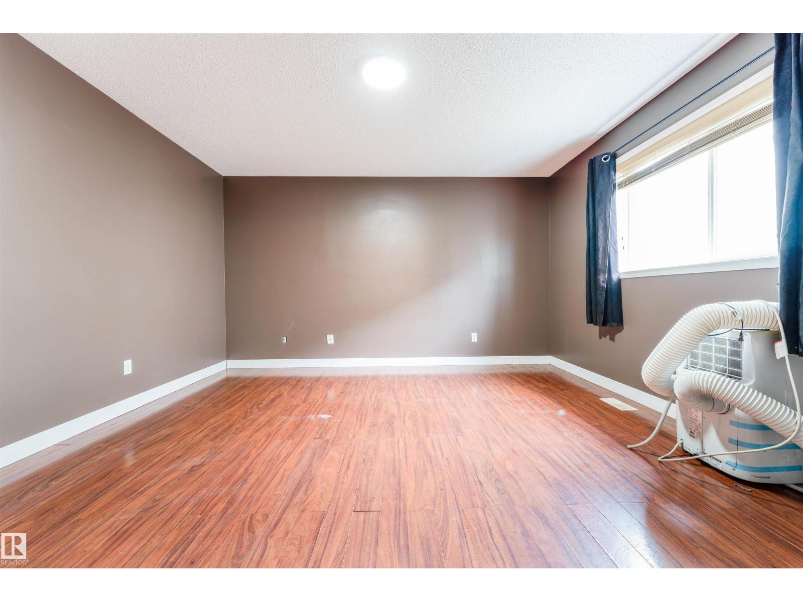 #72 2021 Grantham CO NW, Edmonton