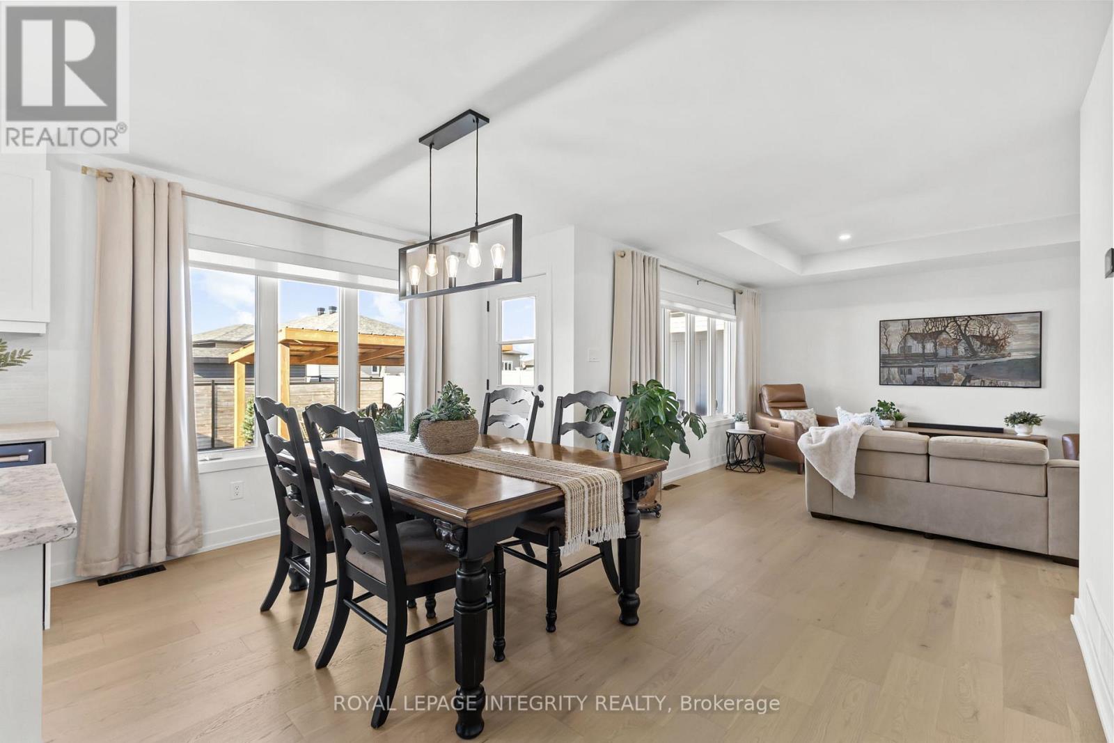 Gorgeous hardwood installed throughout (2025)