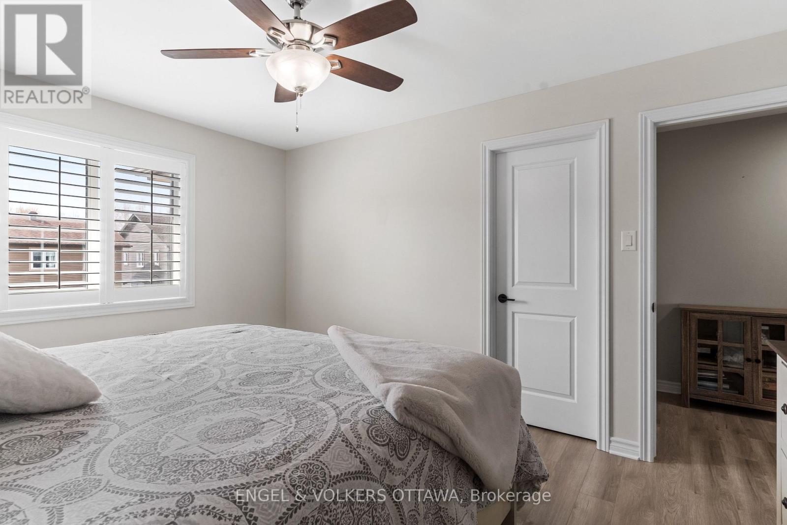 56 SETTLEMENT LANE — photo 32