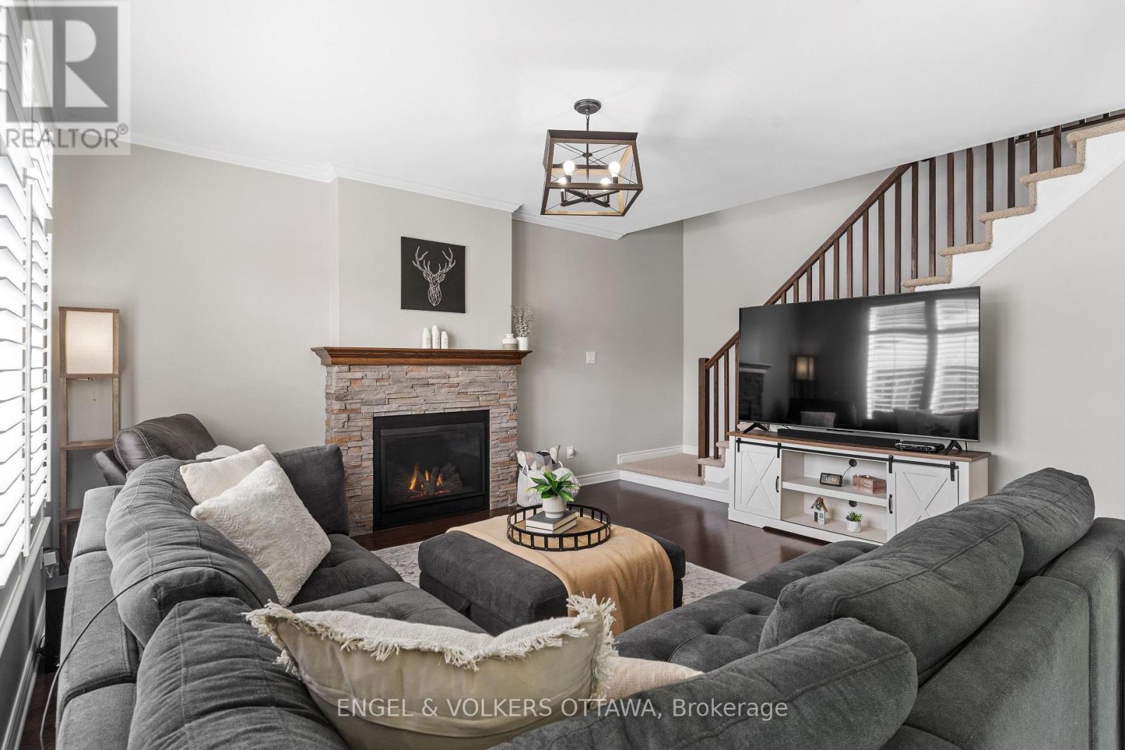 56 SETTLEMENT LANE — photo 9