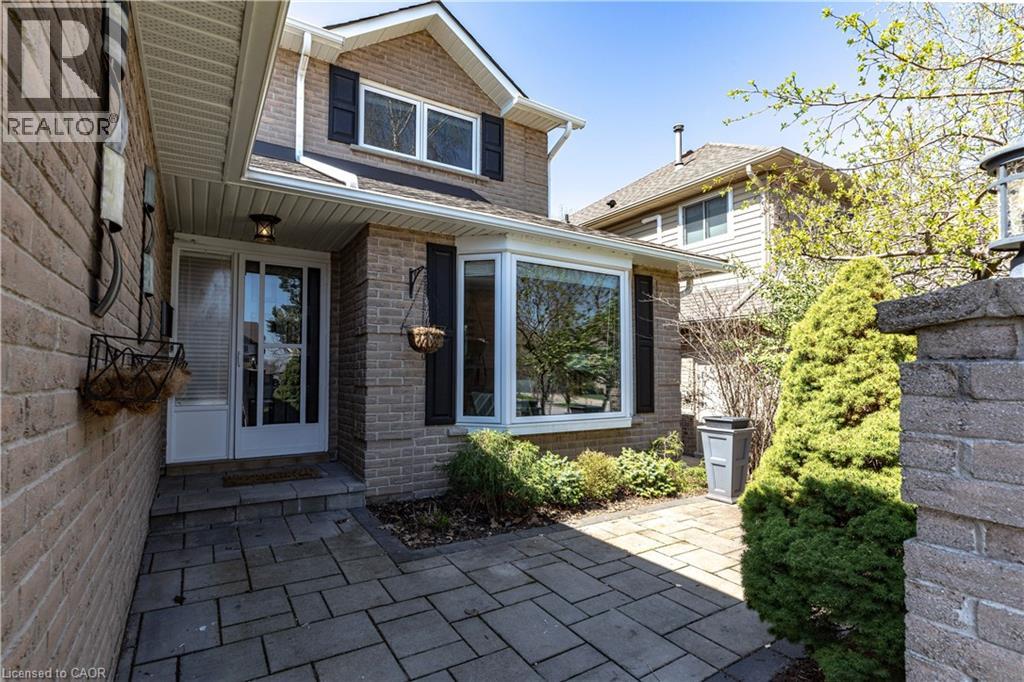 2391 ARNOLD Crescent - 2
