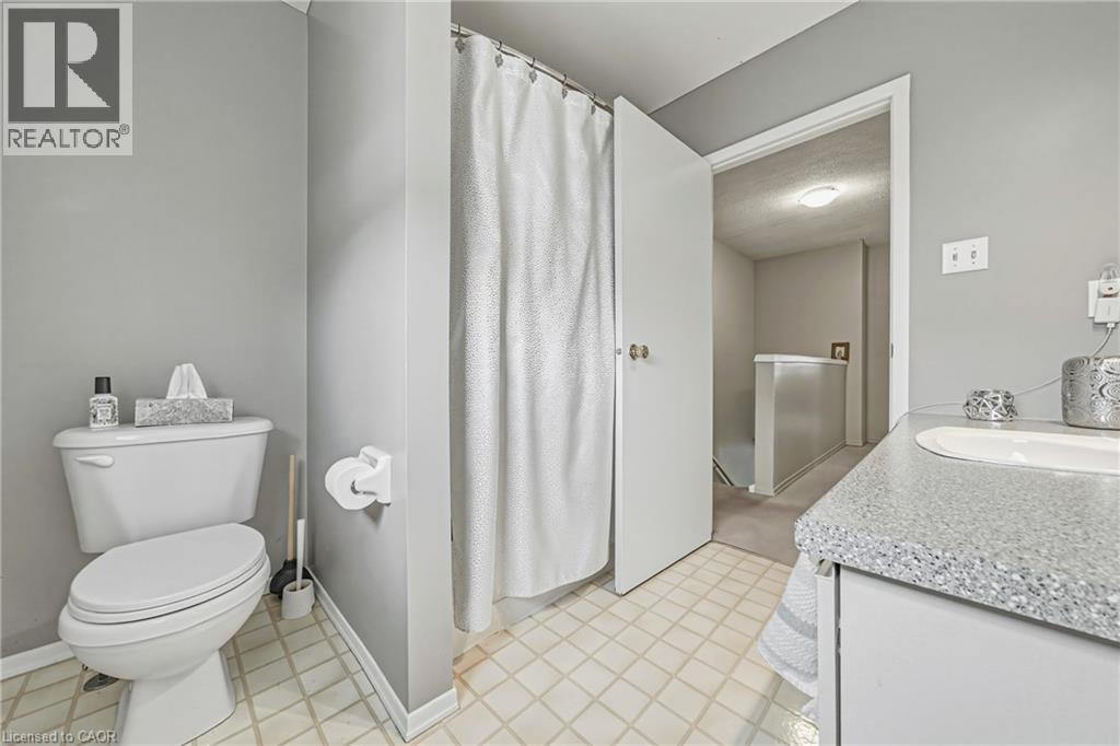 #25 26 POPLAR Drive Unit# 25 - 19