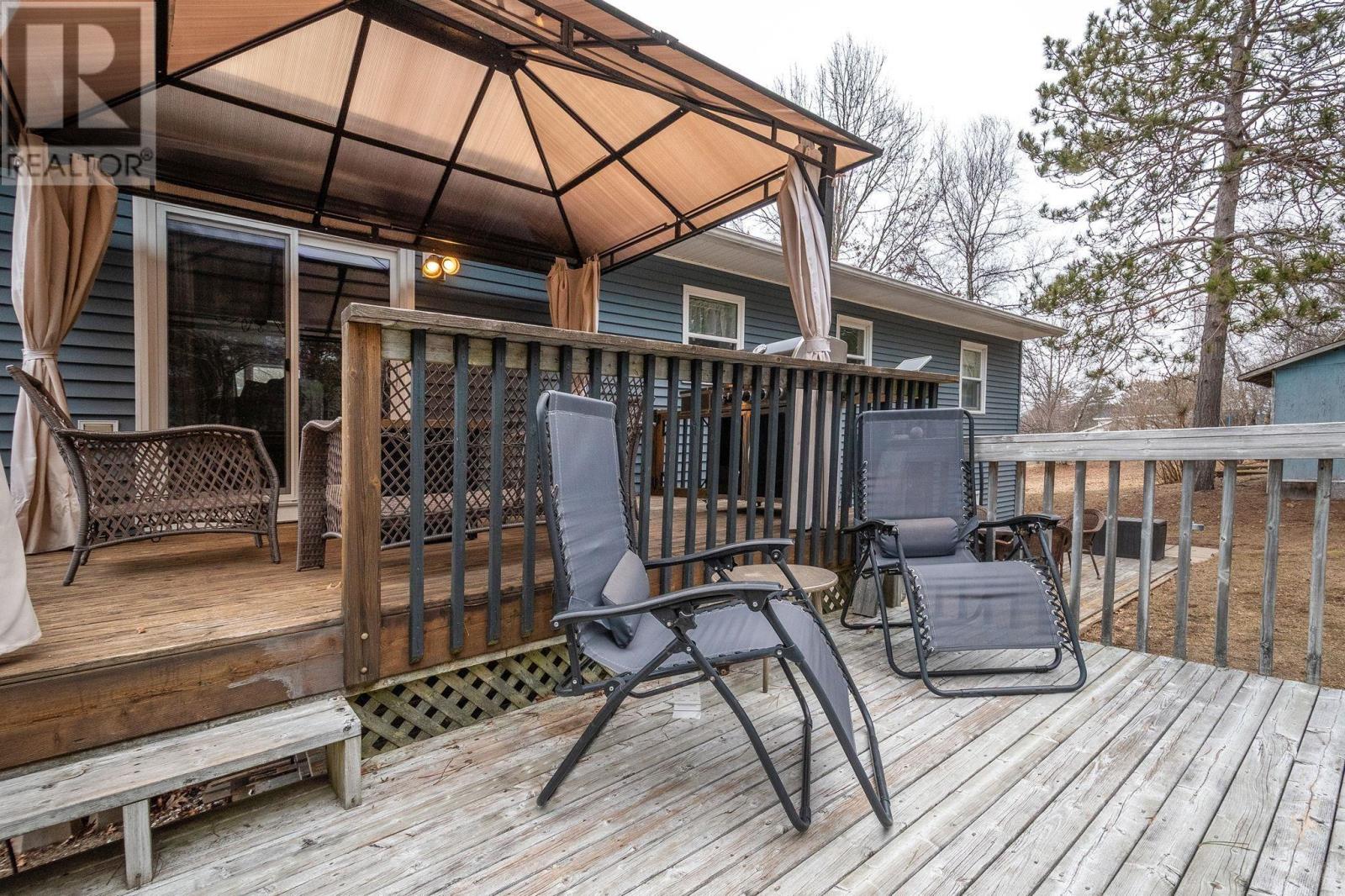 868 Shawn Drive — photo 37