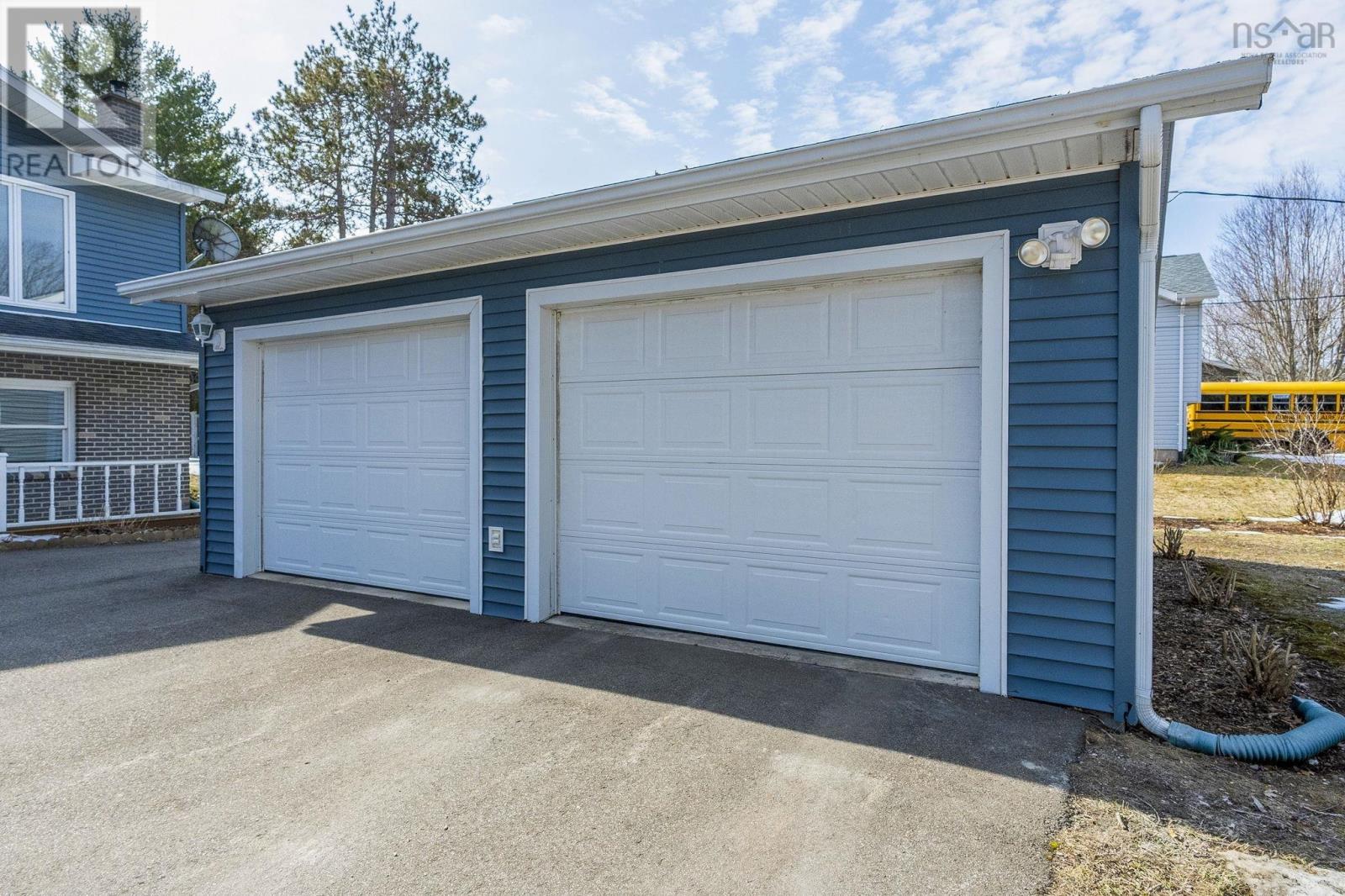 868 Shawn Drive - 3