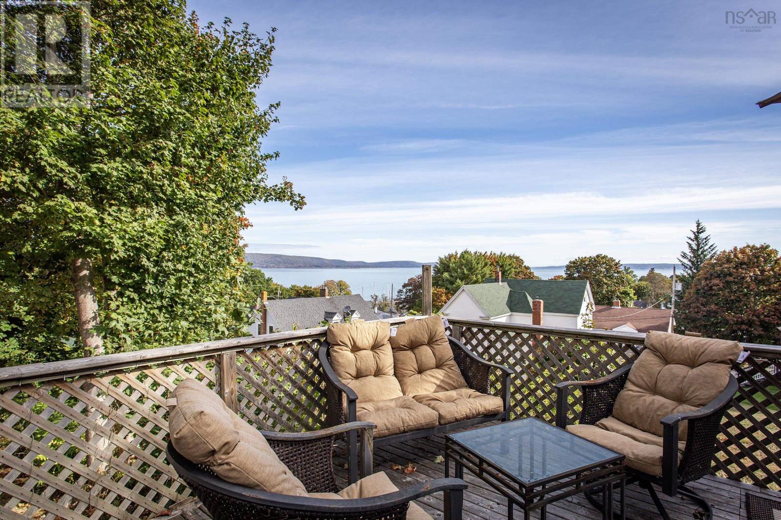 Property 2 of 32 of 188 King Street