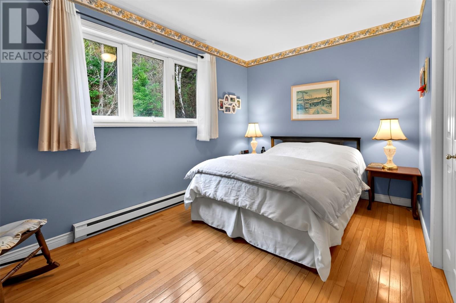 940 St Thomas Line - 16