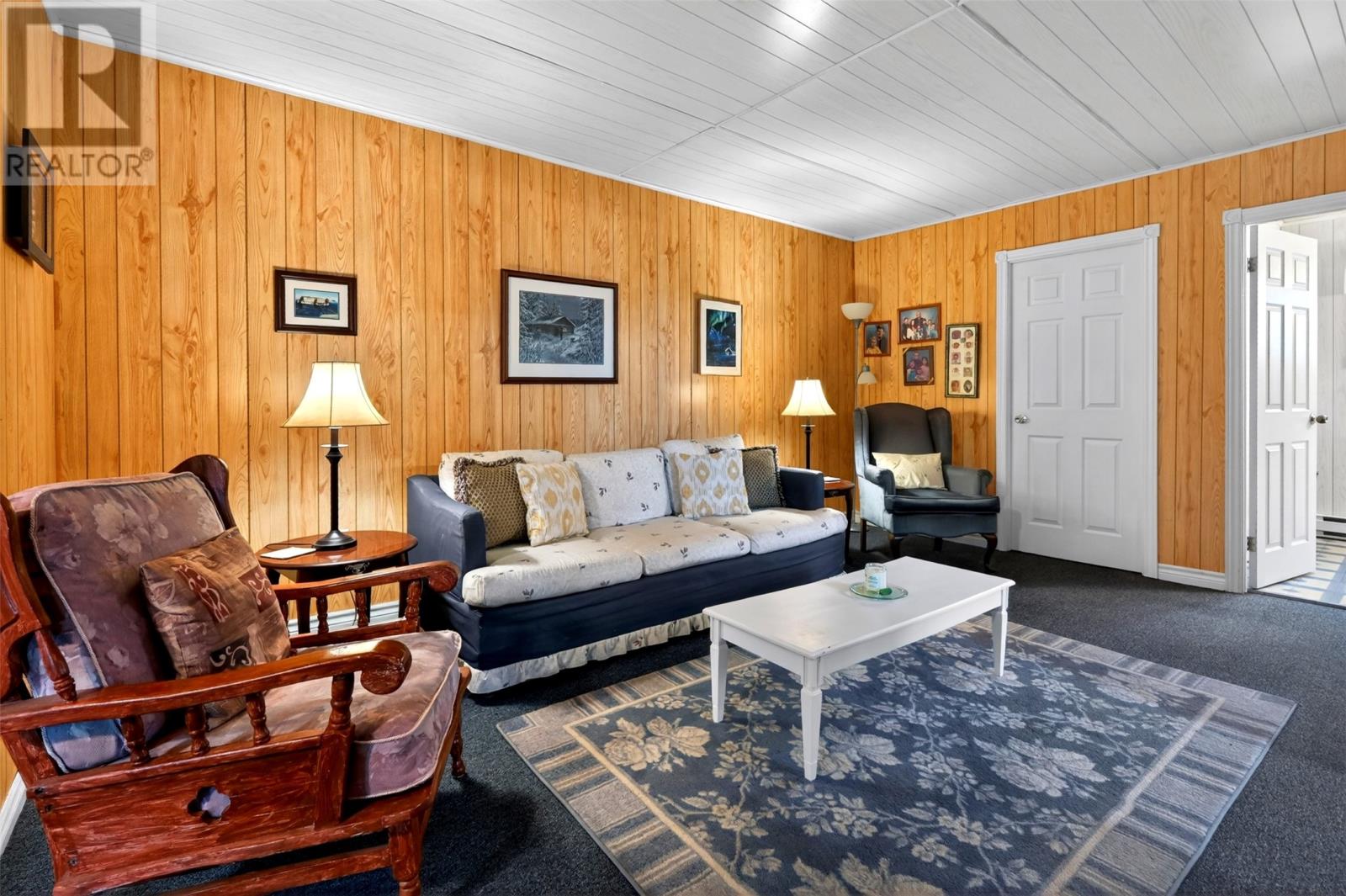 940 St Thomas Line - 20