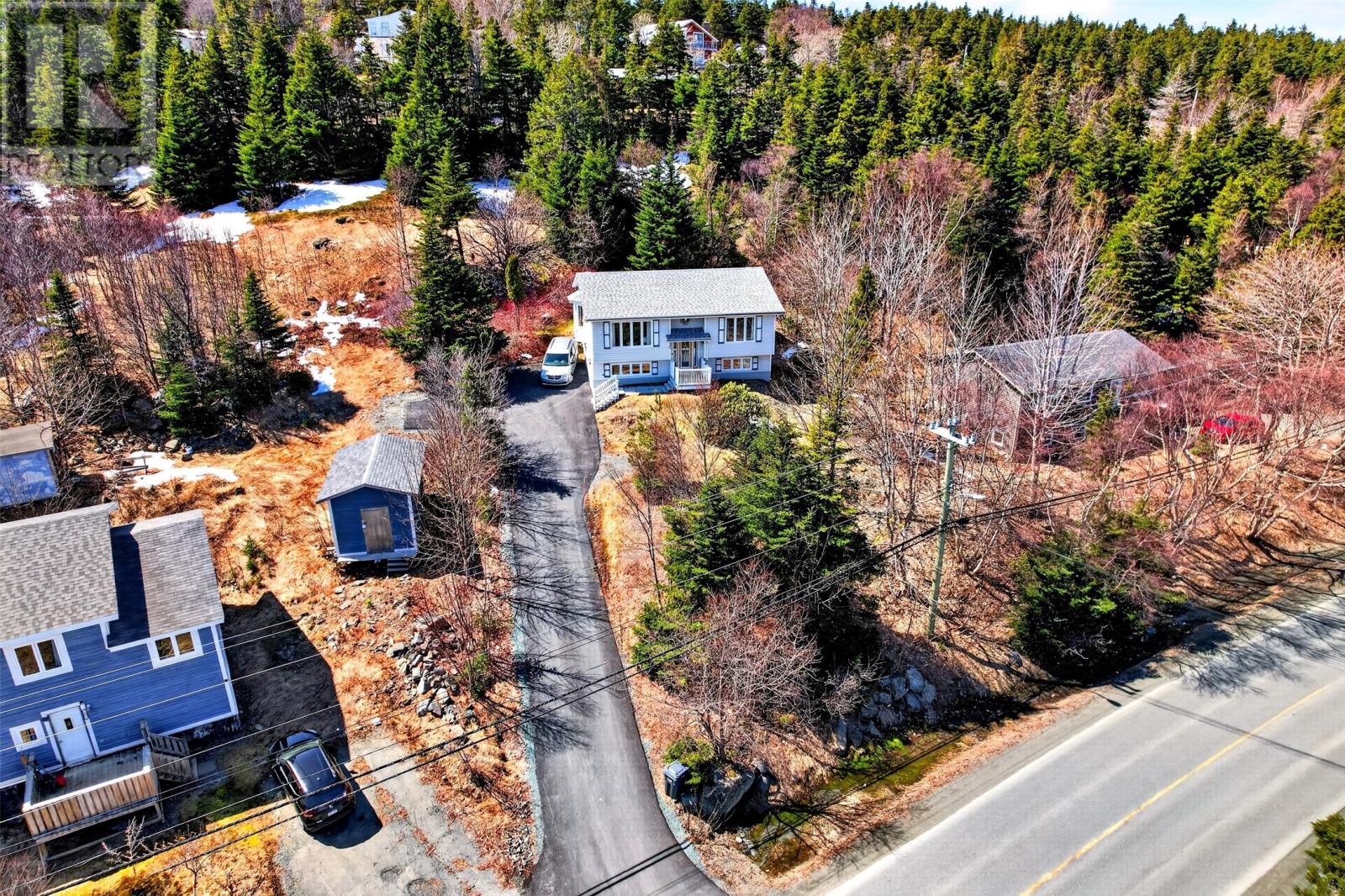 940 St Thomas Line - 32