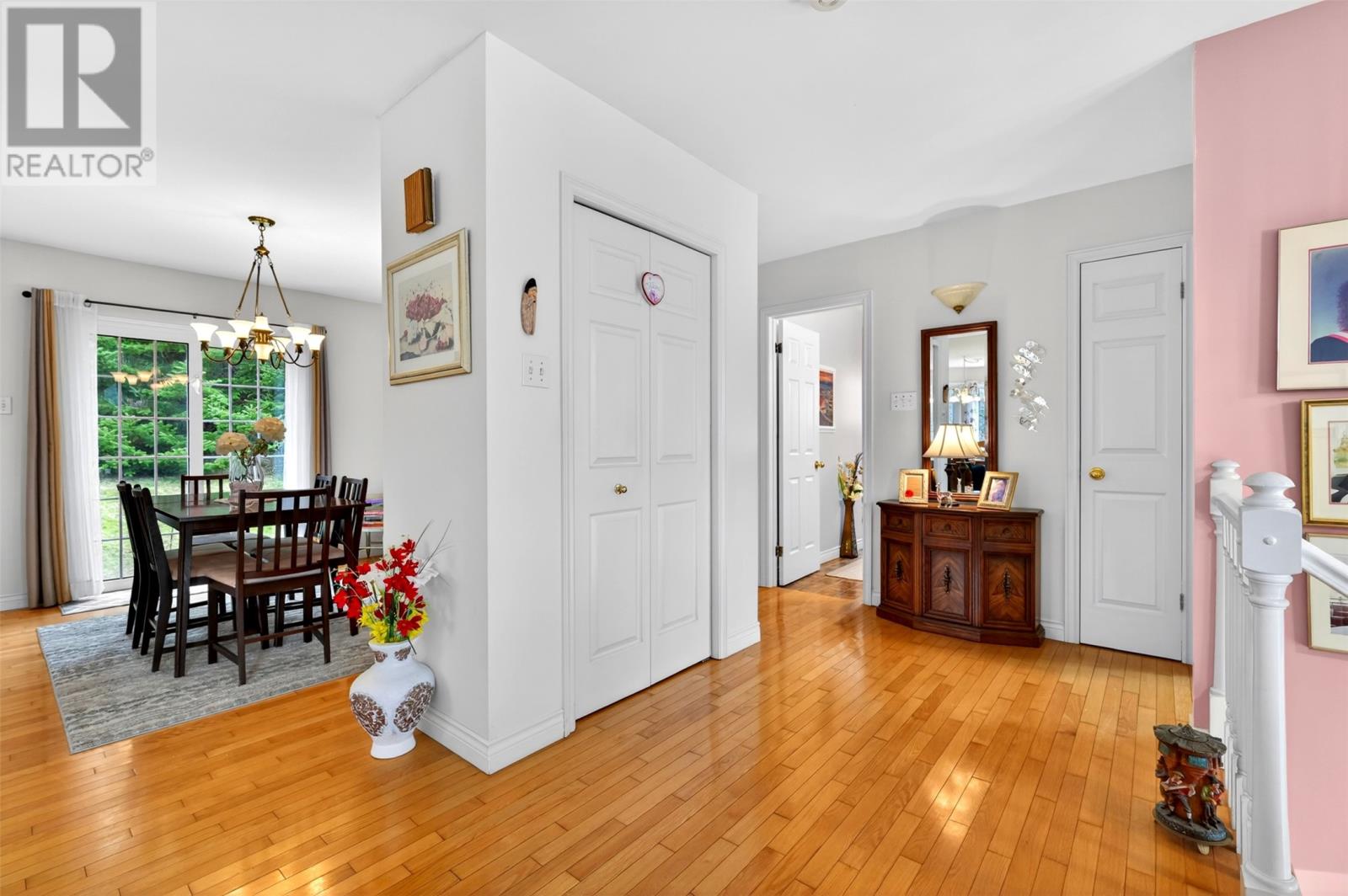 940 St Thomas Line - 7