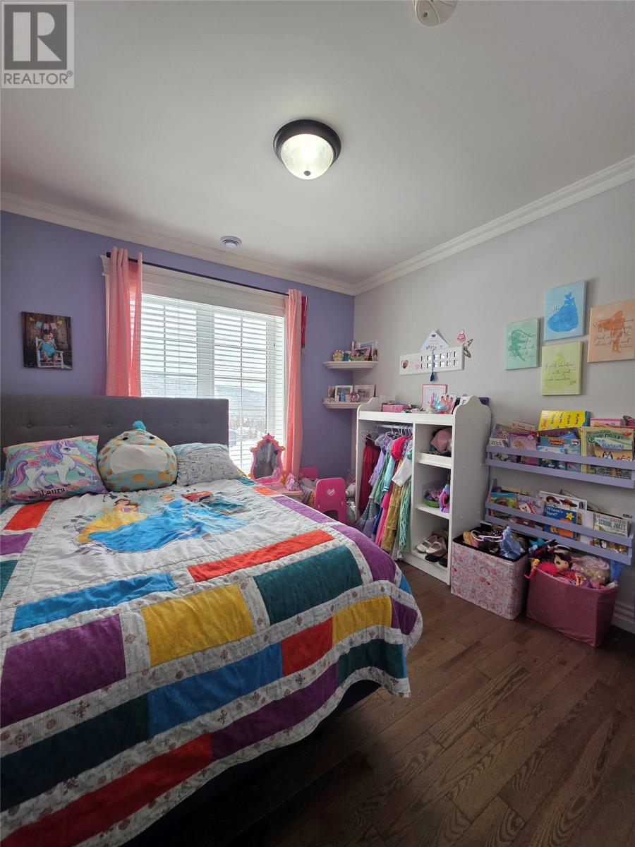 16 Shamrock Crescent - 20