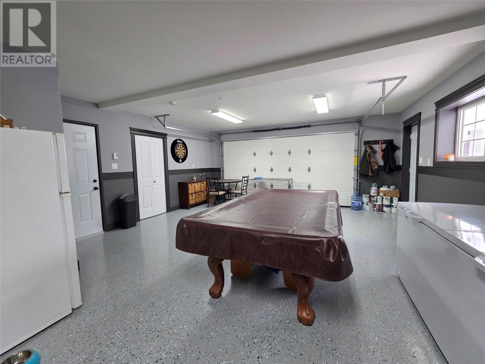 16 Shamrock Crescent - 27