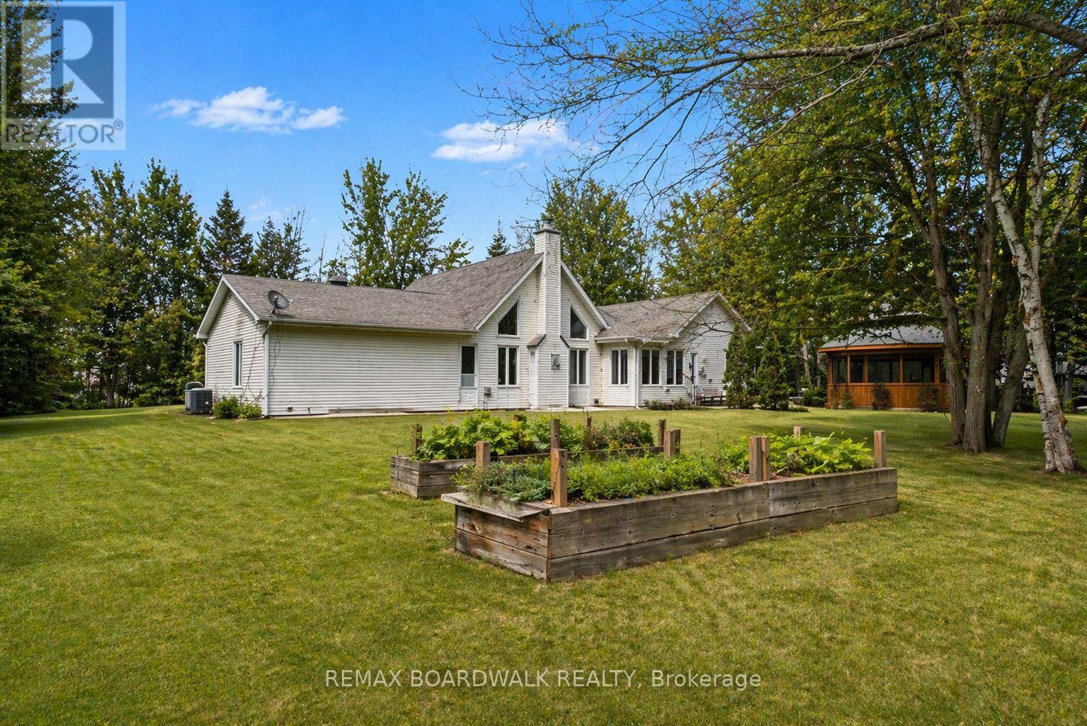 70 LINDA STREET — photo 27