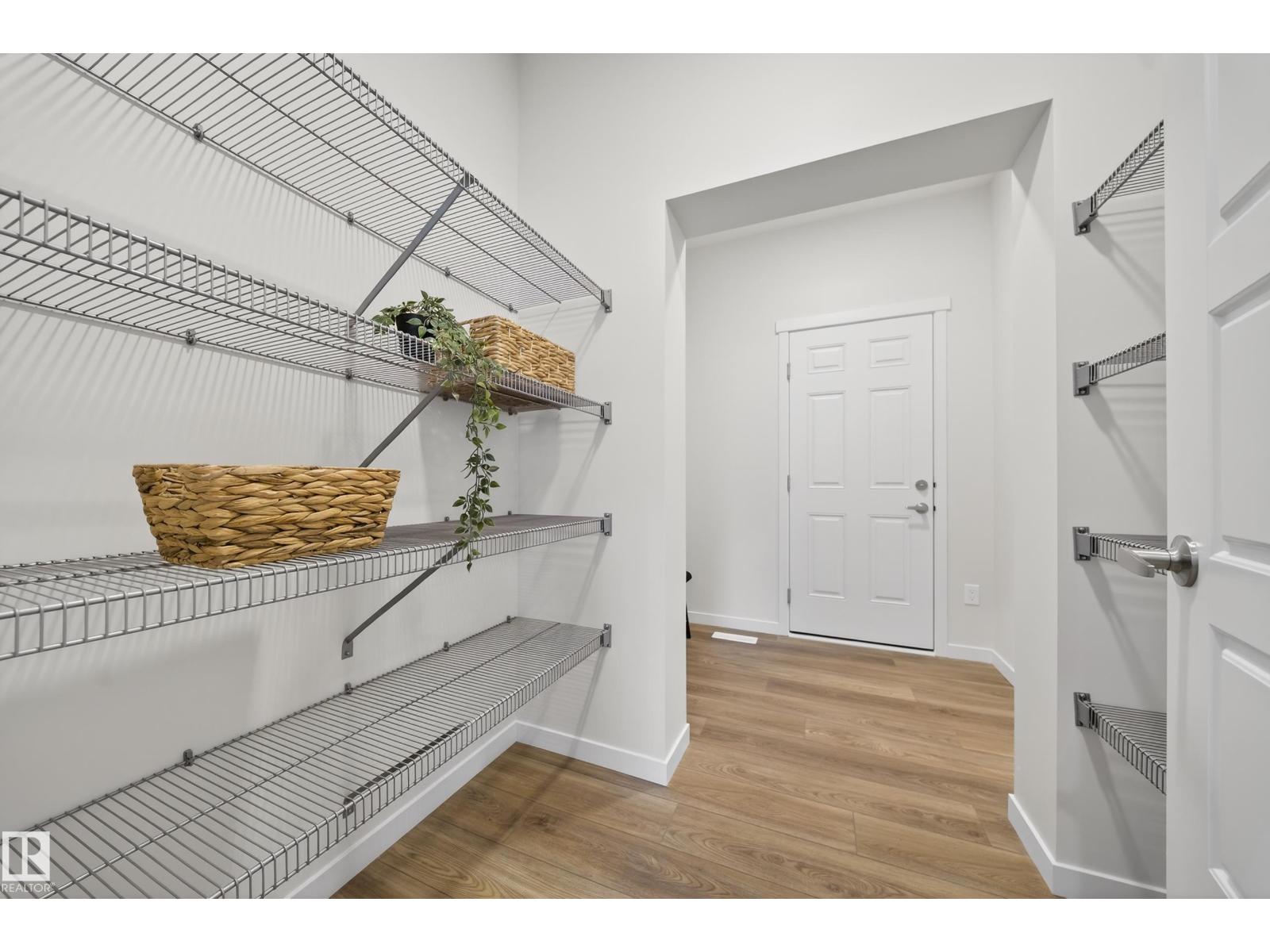 20723 24 AV NW, Edmonton