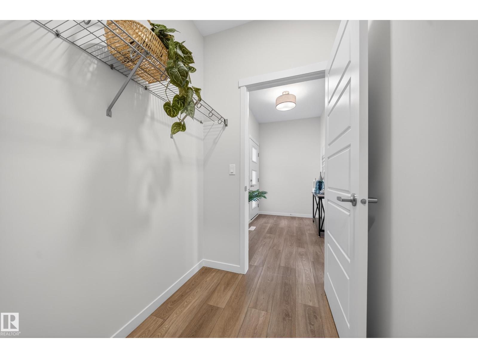 20723 24 AV NW, Edmonton