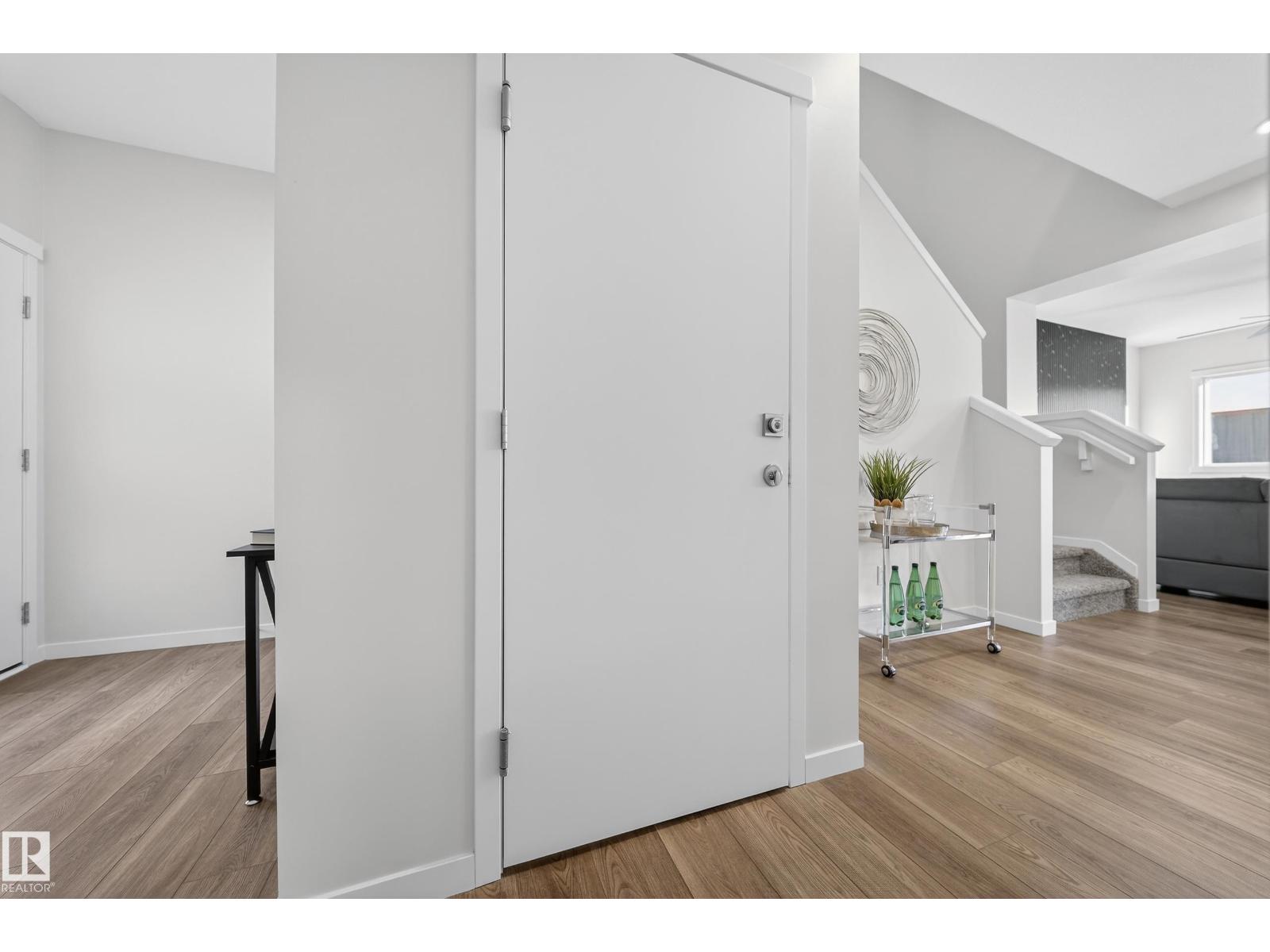 20723 24 AV NW, Edmonton