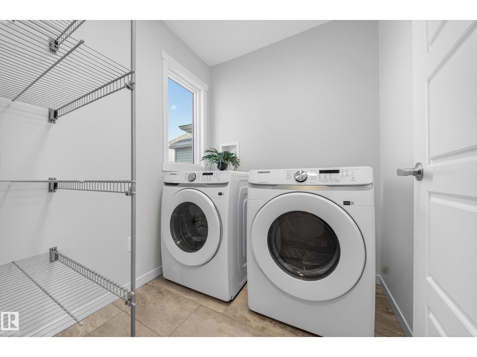 20723 24 AV NW, Edmonton